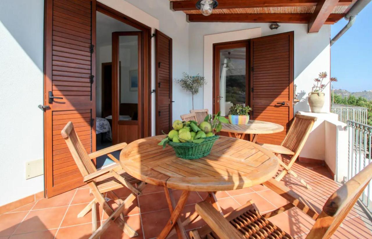 Casa Vacanza Artemis Lipari  Exterior foto
